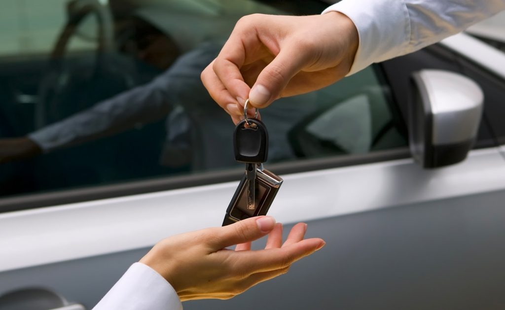 Serviço de manobrista para estacionamento coberto da Clínica Calazans